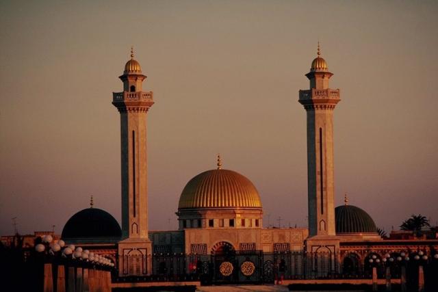 фото мечети с двумя минаретами