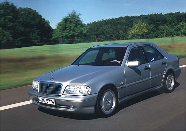 Mercedes_Benz_C430003.JPG