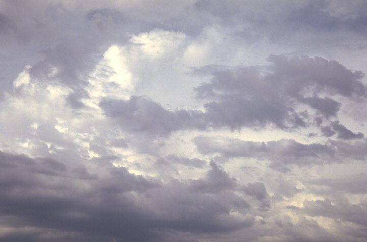 CLOUDS04.JPG