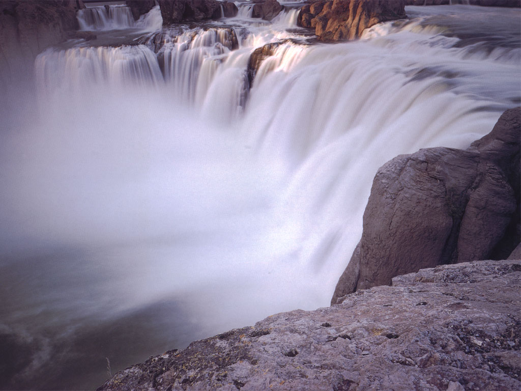 shoshone_falls.jpg