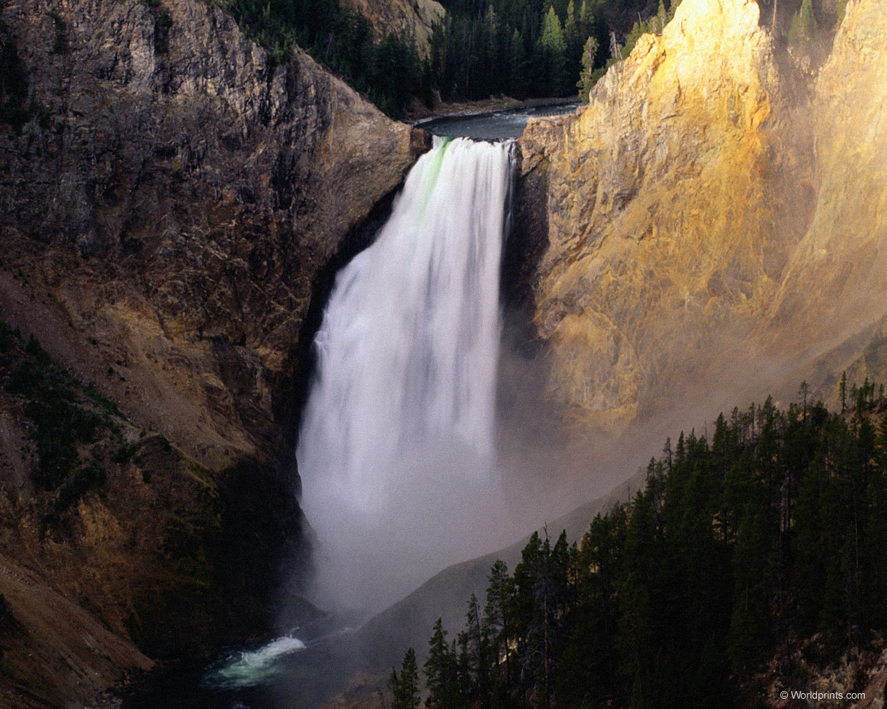 Водопад открытый. Waterfall QA. Adam a7x водопад.