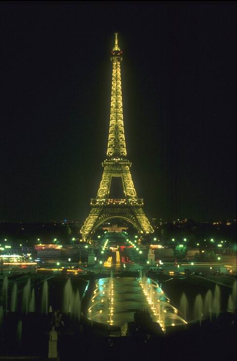 Photo of Paris Eiffel Tower on night