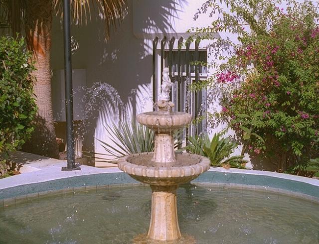 FOUNTAIN.JPG