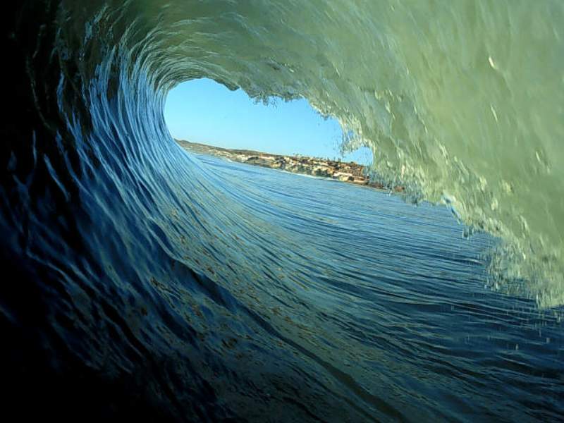 WAVES.JPG