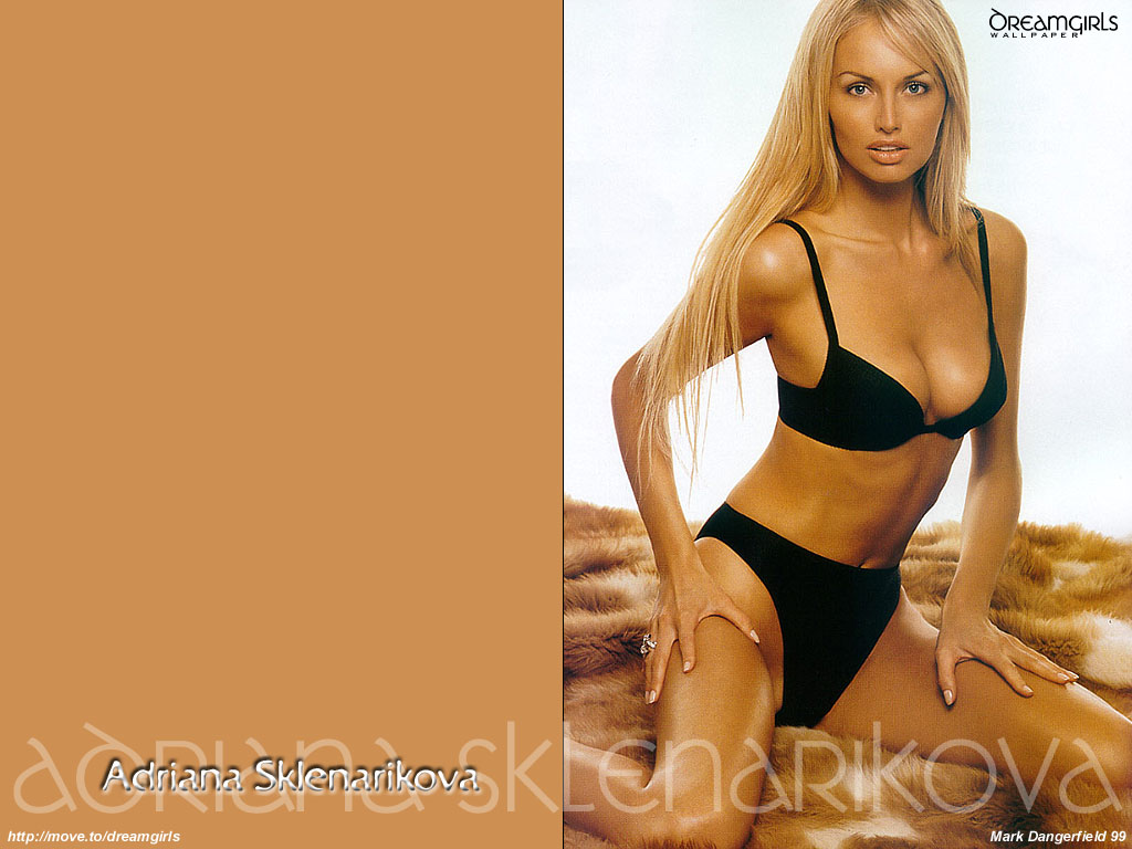 adriana_sklenarikova_13.jpg