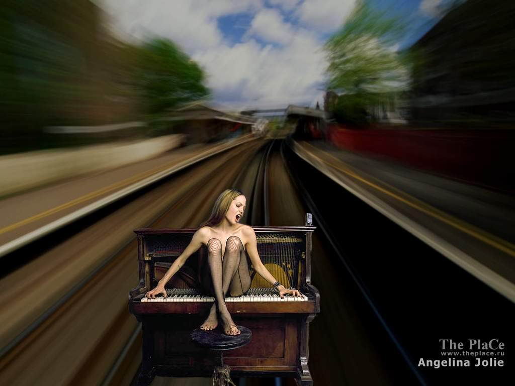 angelina_jolie_9.jpg