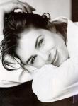 elizabeth_hurley_3.jpg