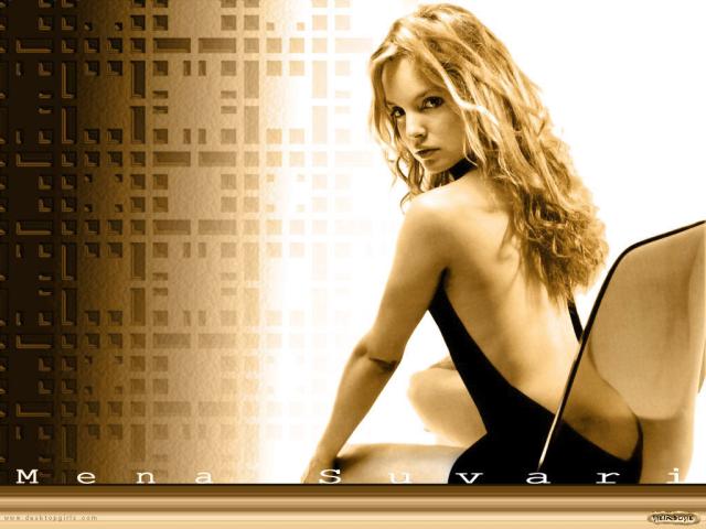 mena_suvari_1.jpg