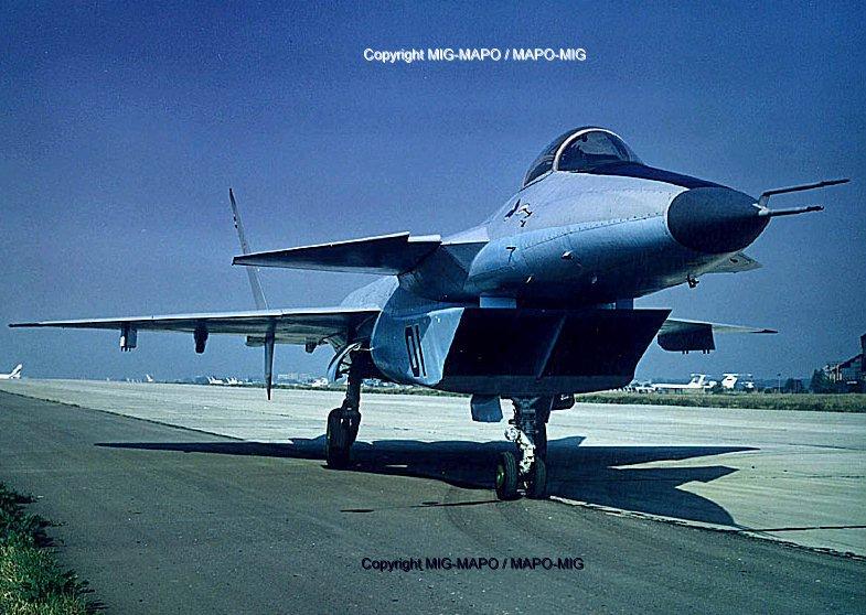 MIG142-3.JPG