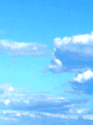 Плывущие по небу облака