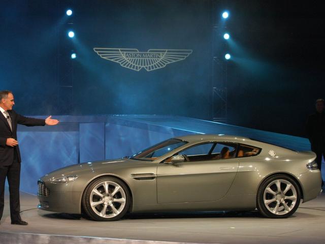 astonmartin_1024x768_10.jpg