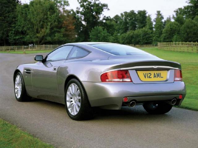 astonmartin_1024x768_5.jpg