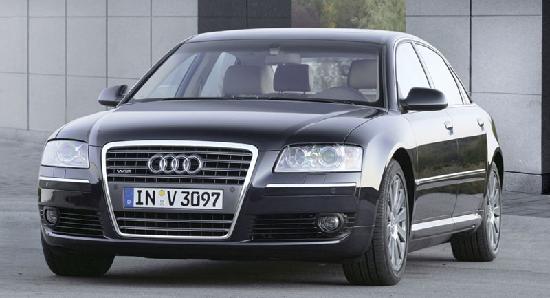 Audi A8 W12_1.jpg