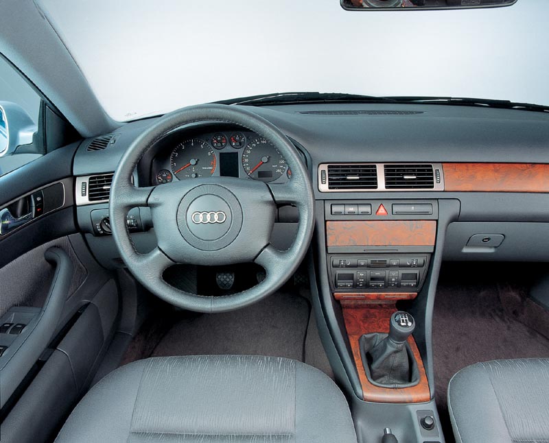 AUDI_1999__27.jpg