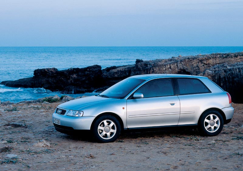 AUDI_1999__4.jpg
