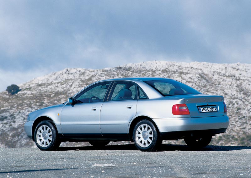 AUDI_1999__8.jpg