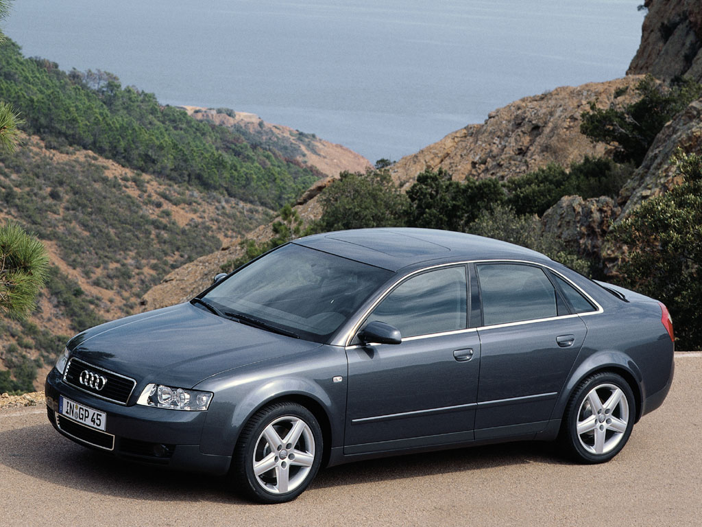 AUDI_A4_1.jpg
