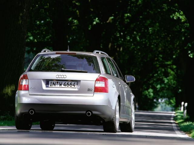 AUDI_A4_Avant _2001__12.jpg