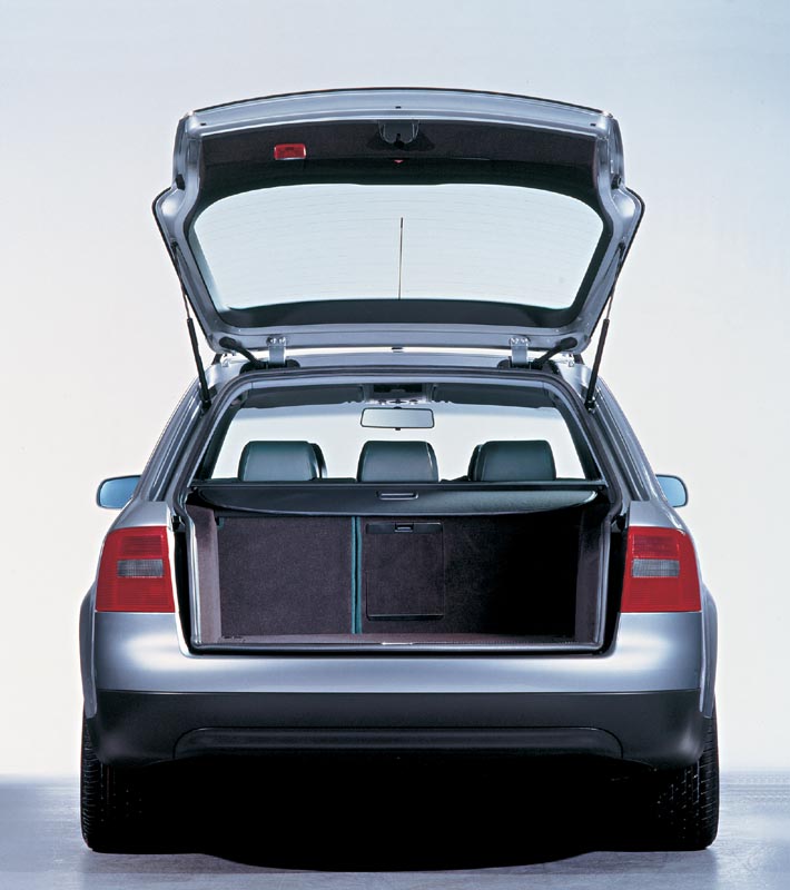 AUDI_A6 Avant _1998__11.jpg