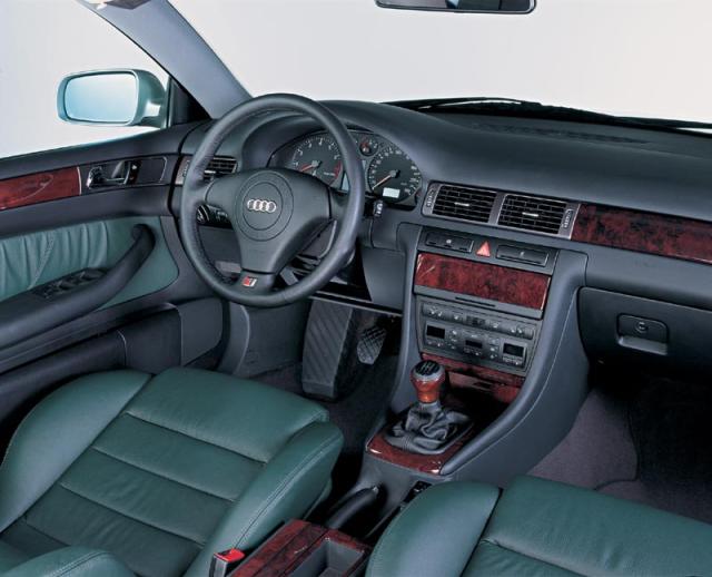 AUDI_A6 Avant _1998__8.jpg