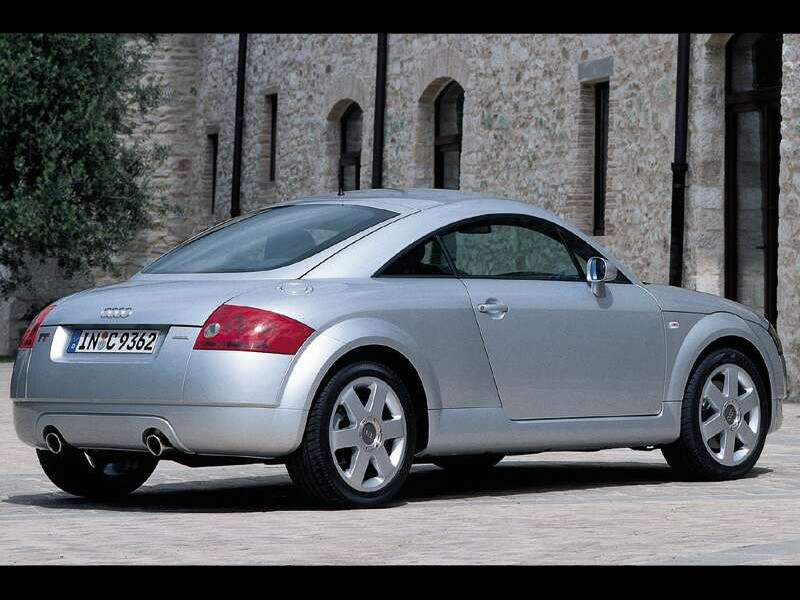 audi_tt_14_800x600.jpg