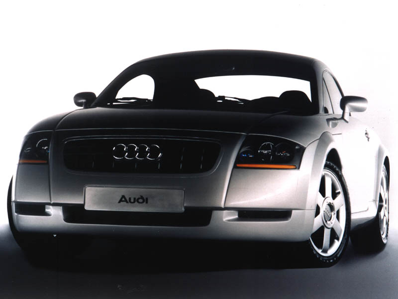 audi_tt_22_800x600.jpg