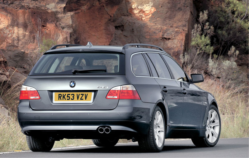 BMW 545i Touring_3.jpg