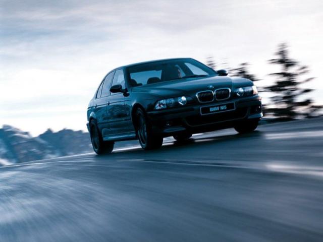 bmw_1024x768_12.jpg