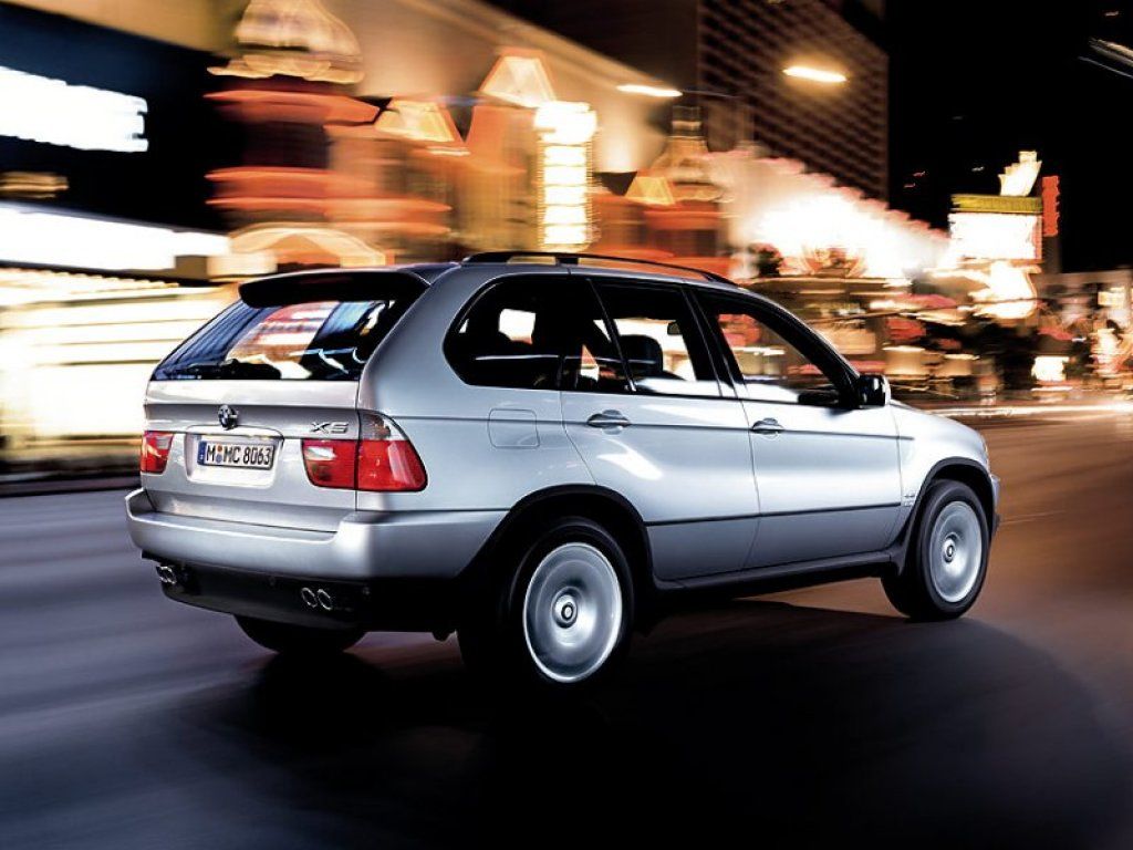 bmw_1024x768_63.jpg
