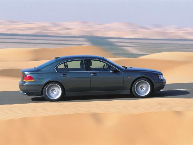 bmw_7-series_2002_1126.jpg