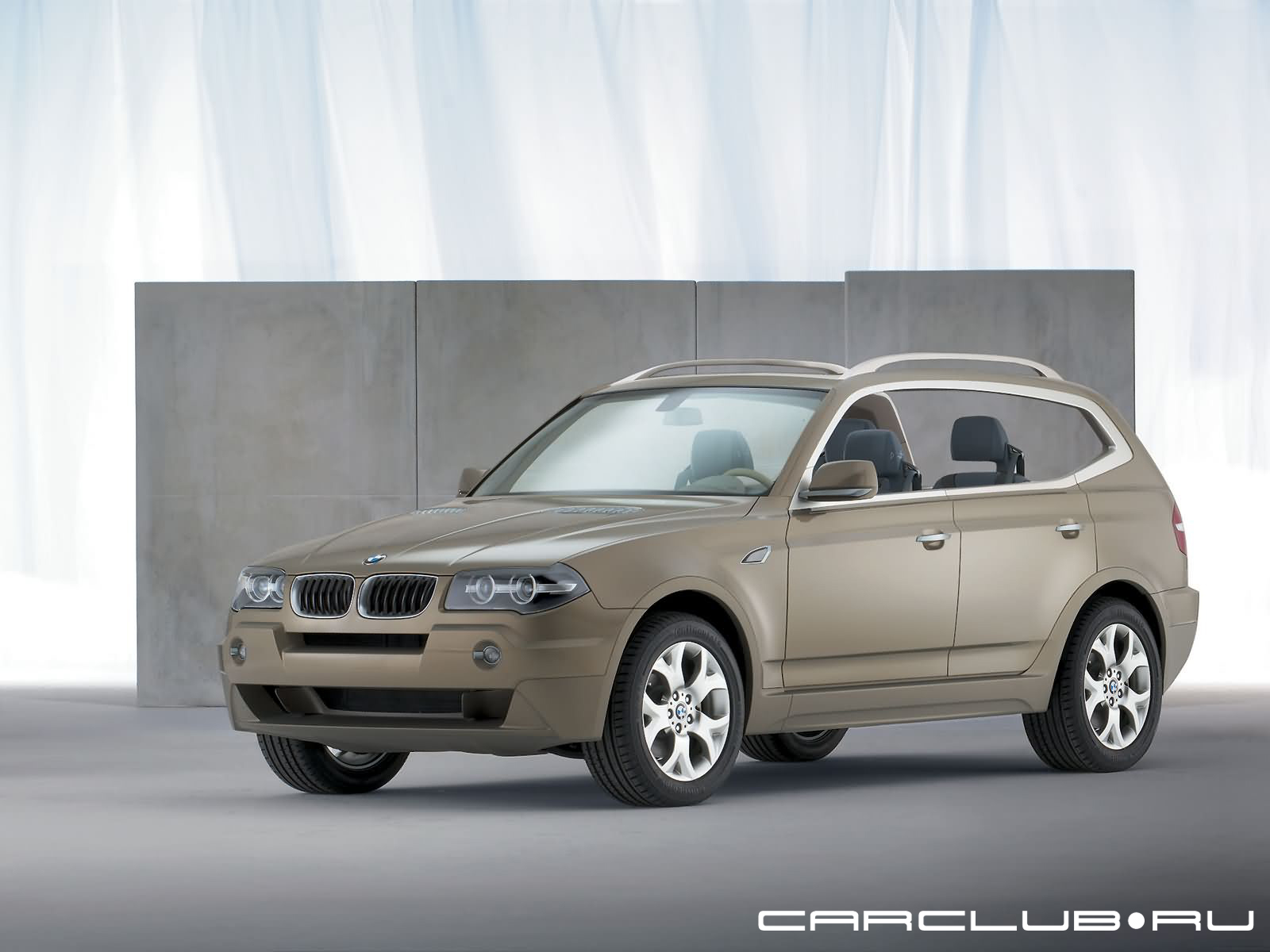 BMW_xActivity_1600_03.jpg
