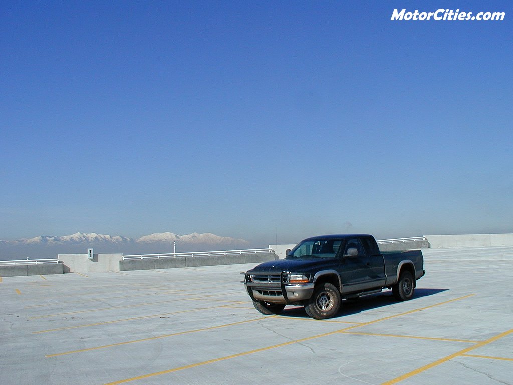 DODGE DAKOTA CLUB CAB GREEN .jpg