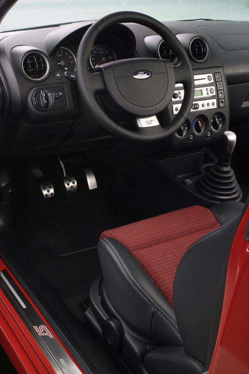 Ford Fiesta ST_3.jpg