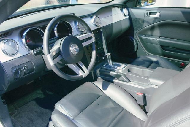 Ford Mustang_2.jpg