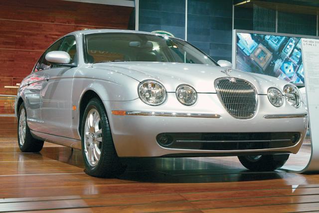 Jaguar S-Type.jpg