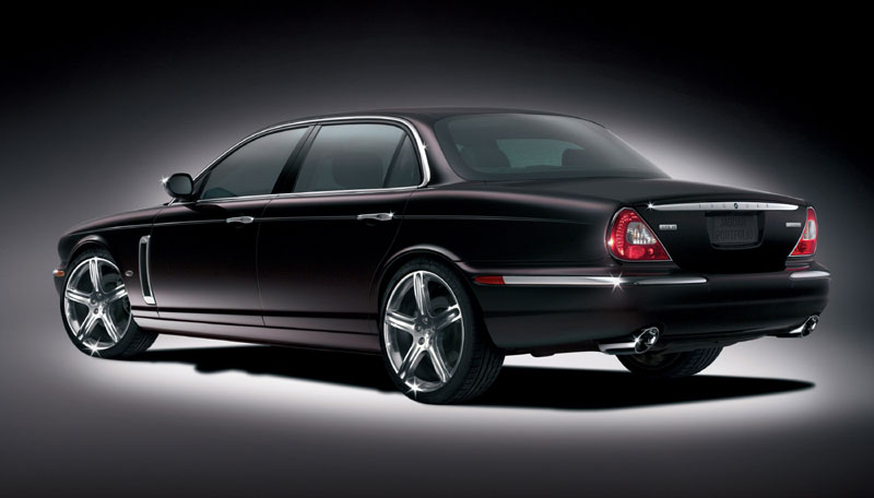 Jaguar XJ LWB_2.jpg