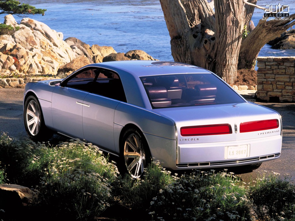 lincoln_continental_2002_01_m_1_.jpg