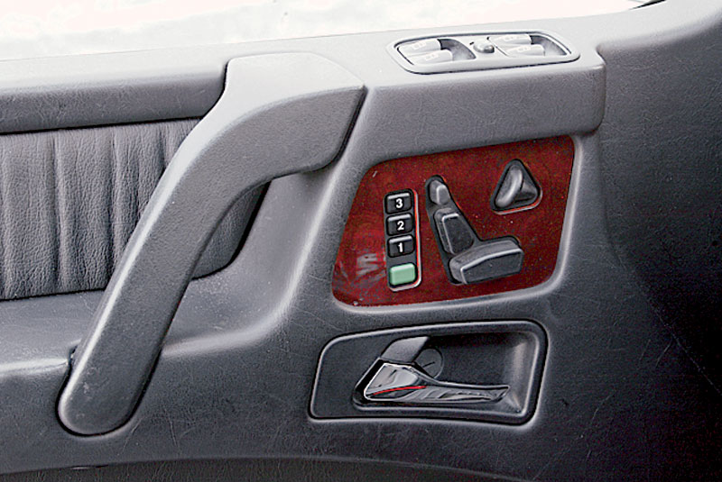 Mercedes G500 05.jpg