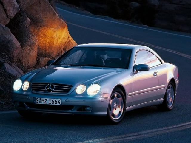 Mercedes-Benz  200.jpg