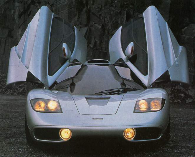 Mercedes_Benz_MCF1_1.JPG