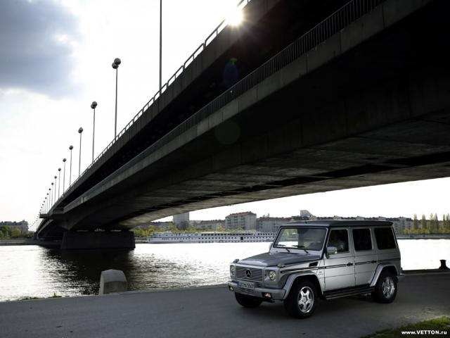 Mercedes-Benz  954_1024_001.jpg
