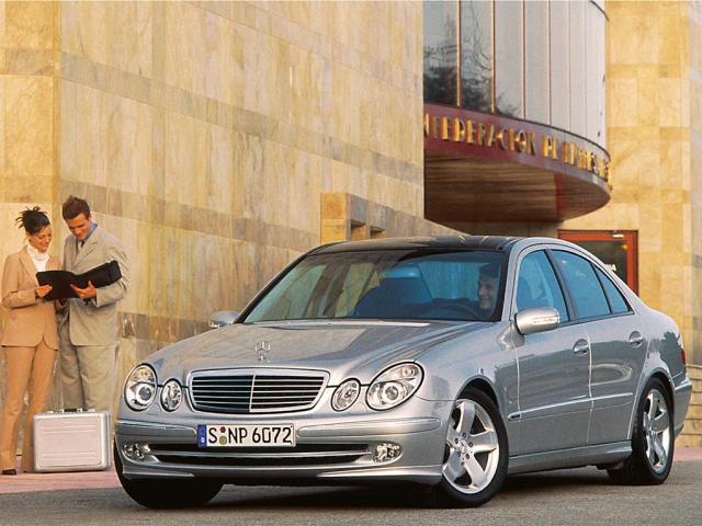 mercedes_E-class_2002_129_001.jpg