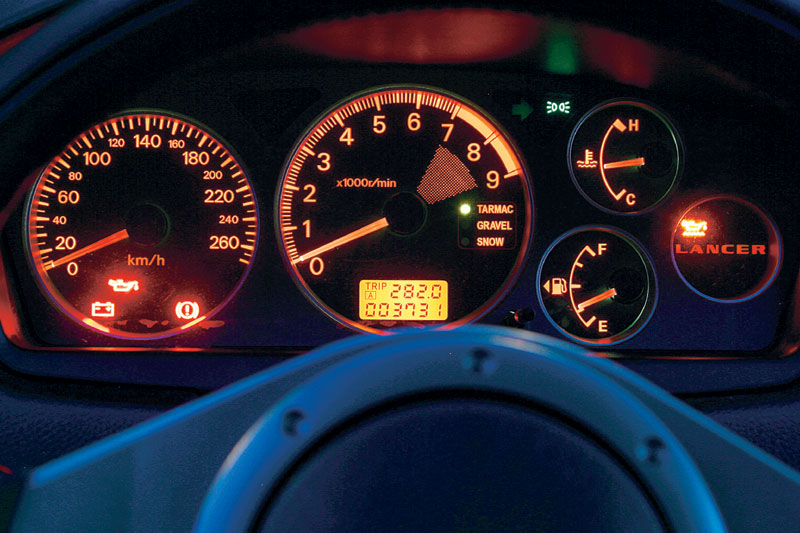 Mitsubishi Evo 8_3.jpg