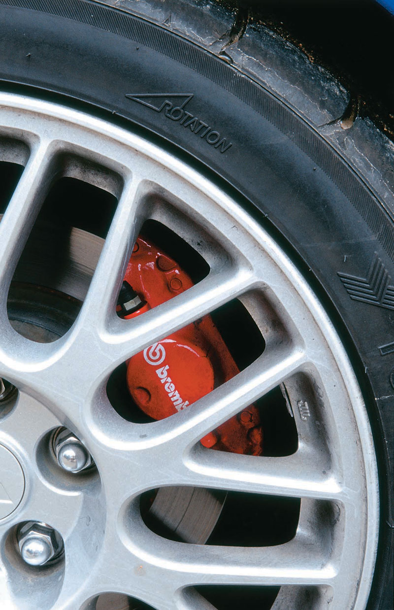 Mitsubishi evo_koleso.jpg