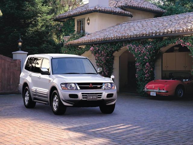 mitsubishi_pajero_1024x768_1.jpg