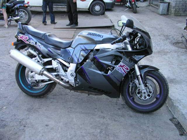 gsxr1100l.jpg