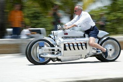 MOTO 2003dodge_tomahawk_09.jpg