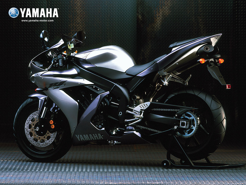 MOTO 269_1024.jpg