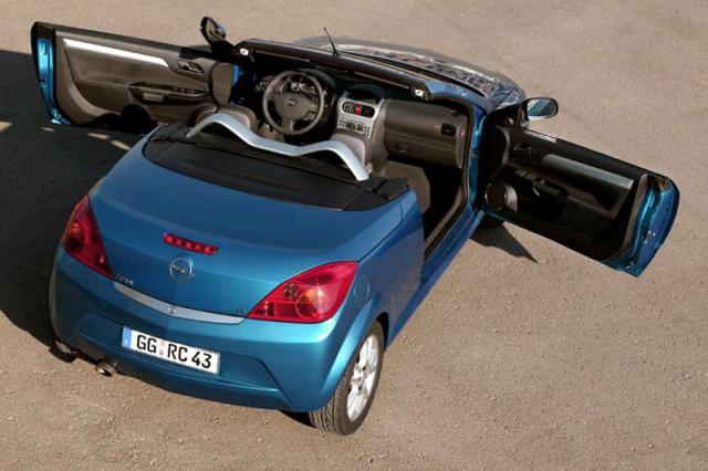 Opel Tigra Twintop_4.jpg