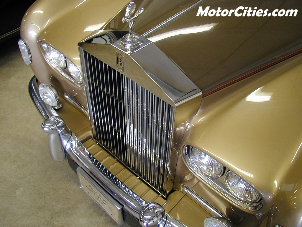 ROLLS ROYCE SILVER CLOUD III GOLD TWO TONE .jpg
